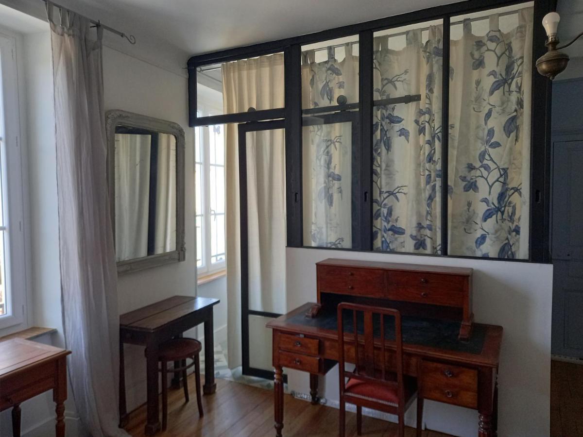 Maison Violette En Berry Aigurande Esterno foto