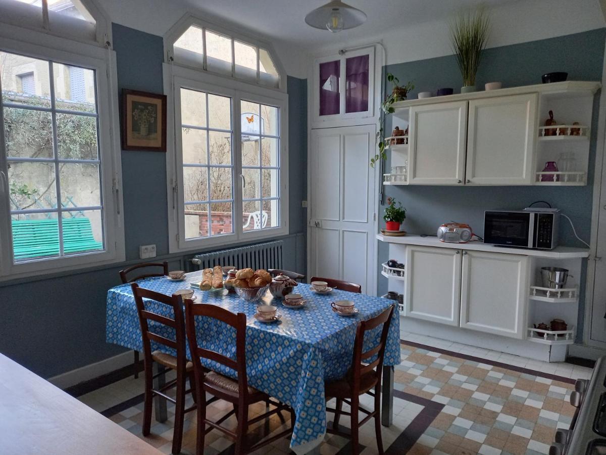 Maison Violette En Berry Aigurande Esterno foto